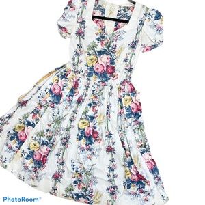 1940s floral dress - wounded bird